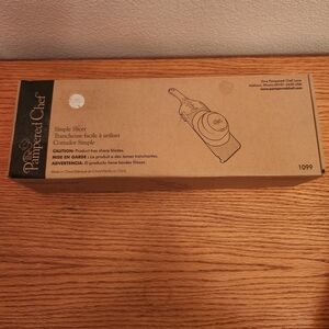 Pampered Chef Simple Slicer